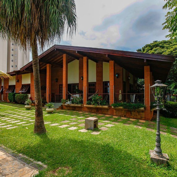 Área Externa com Jardim